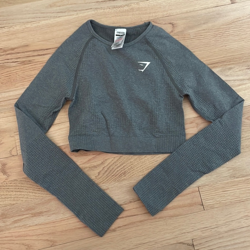 GymShark Cropped Long Sleeve Shirt